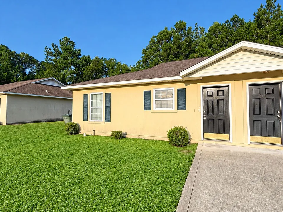 410 E Lawnwood Ct