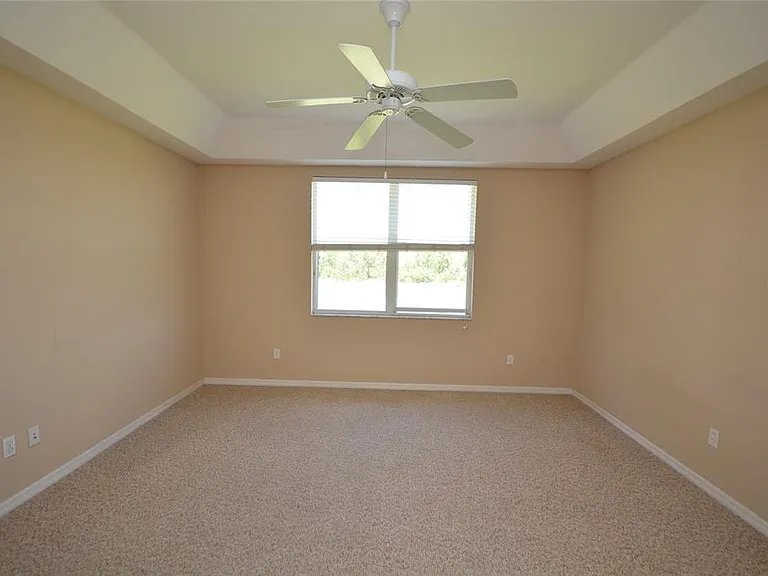 9441 Myrtle Creek Ln #215 — Photo 18