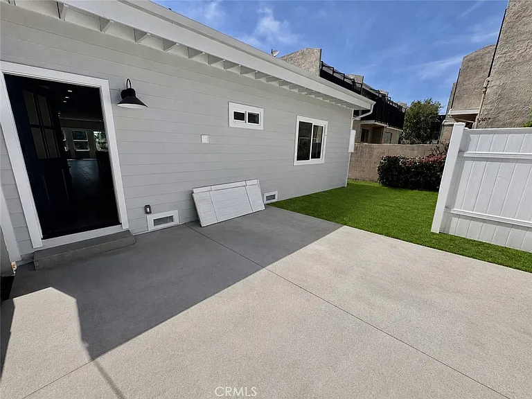 108 S Guadalupe Ave — Photo 25