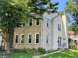 2111 Lang Dr, Crofton, MD 21114