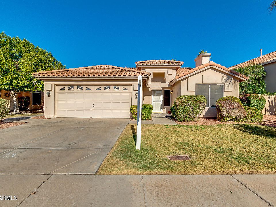 1st image of 3438 E Glenhaven Dr