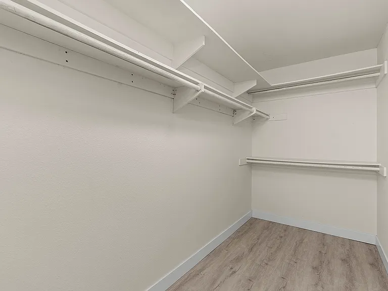 8338 Regents Rd #2O — Photo 17