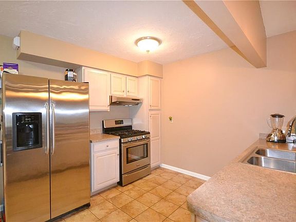 5th image of 6434 Glenallen Ave