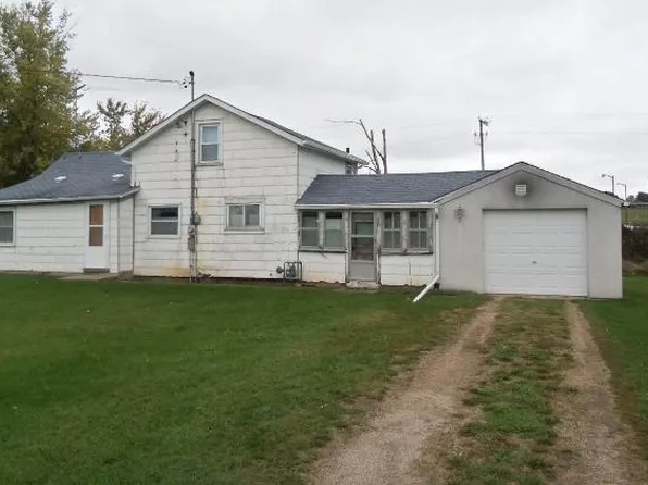 704 W Speich Rd, Orfordville, WI 53576