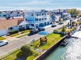 18 Doyle St, Long Beach, NY 11561
