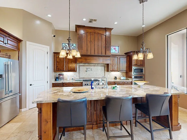 8724 E Regina Cir — Photo 13