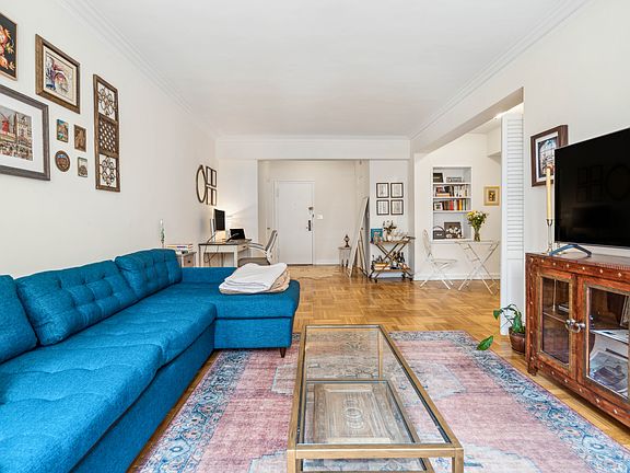 5th image of 220 Madison Ave APT 10L