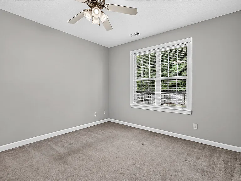 217 Stagecoach Dr — Photo 15