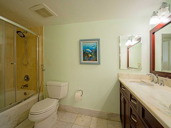 3rd image of 2025 Brickell Ave APT 1106
