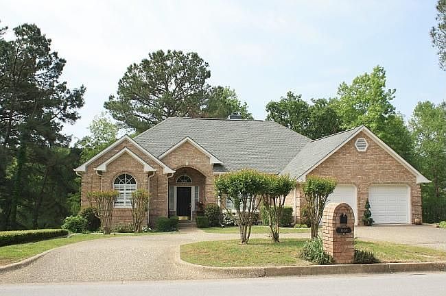 1st image of 3105 Lake Vista Cir
