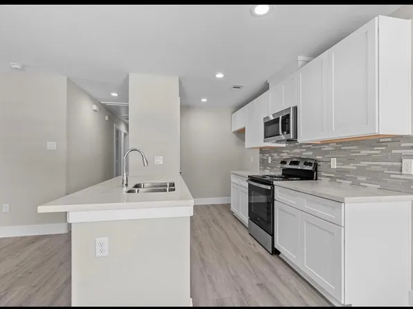 249 Owens St #A, Houston, TX 77029