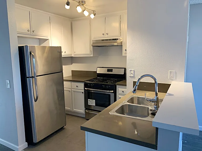 5011-5015 Monte Vista St #301 — Photo 10
