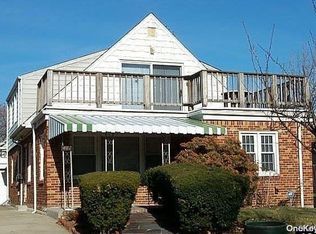 441 E Pine St, Long Beach, NY 11561