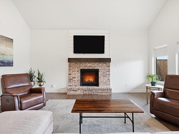 5th image of 6032 96th St