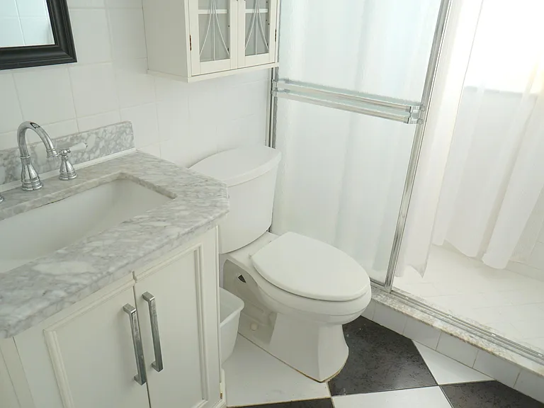 401 Southampton Dr #A-401 — Photo 20