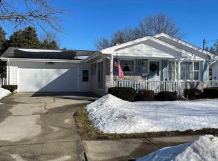 3530 Westview Dr, Saginaw, MI 48602