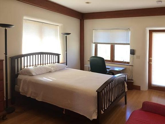 Guest Bedroom with en suite bathroom