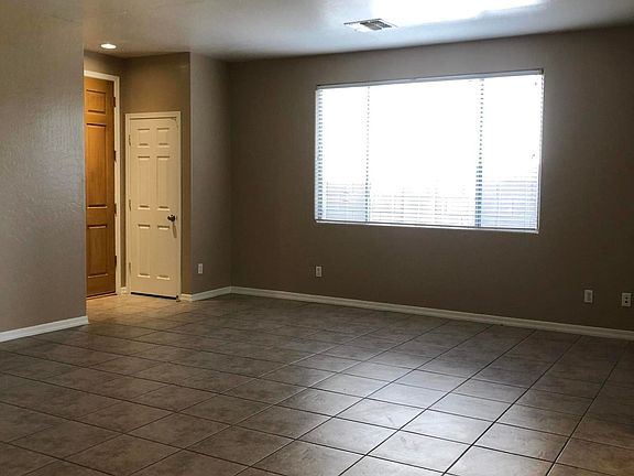 4th image of 14475 W Weldon Ave