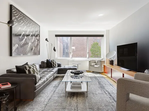 201 E 25th St APT 5A, New York, NY 10010
