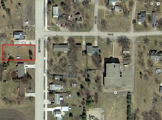 32 Meridian Rd, Mapleton, ND 58059