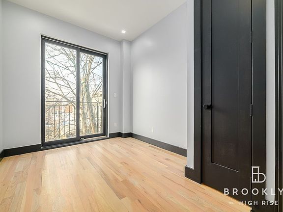 4th image of 1544 Nostrand Ave