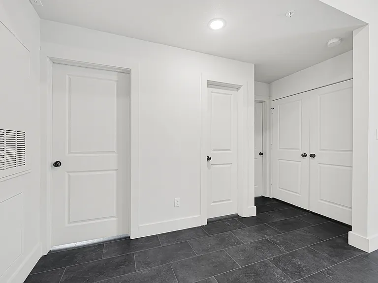 7806 Clearview St #25 — Photo 10