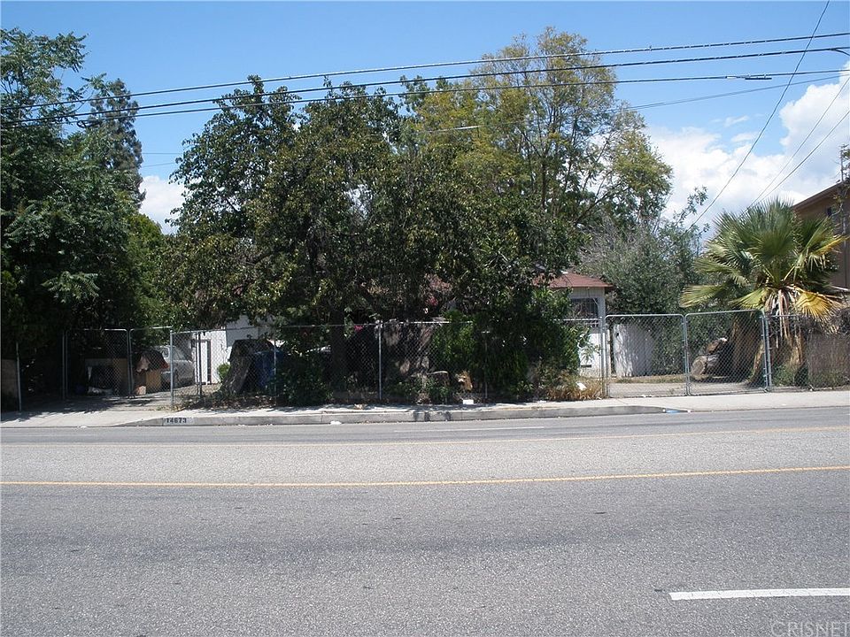 1st image of 14673 Plummer St