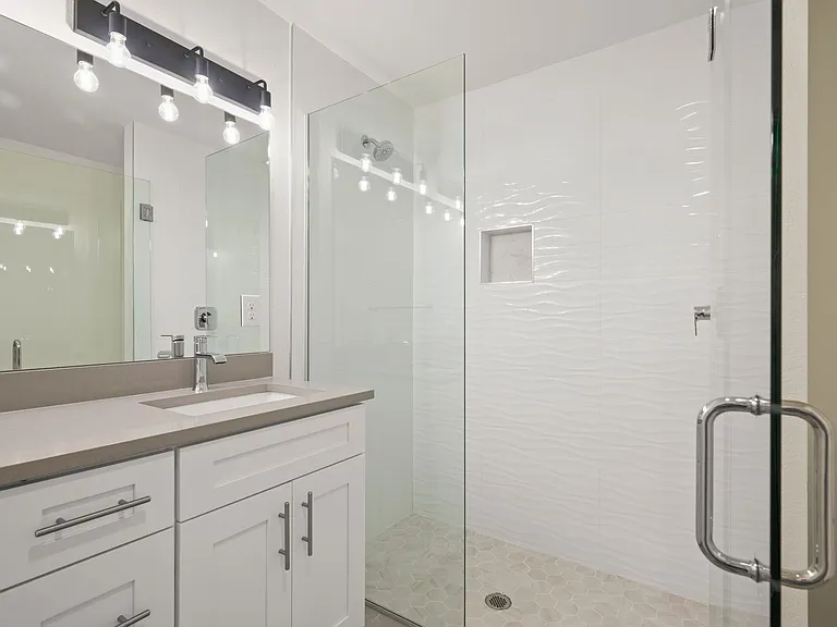 1392 San Cristobal Ave — Photo 15