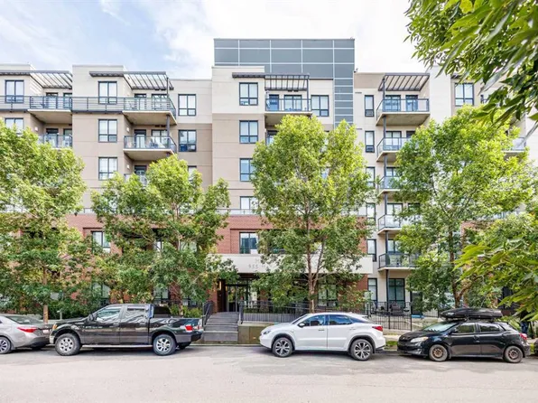 955 N McPherson Rd NE #221, Calgary, AB T2E 6V3