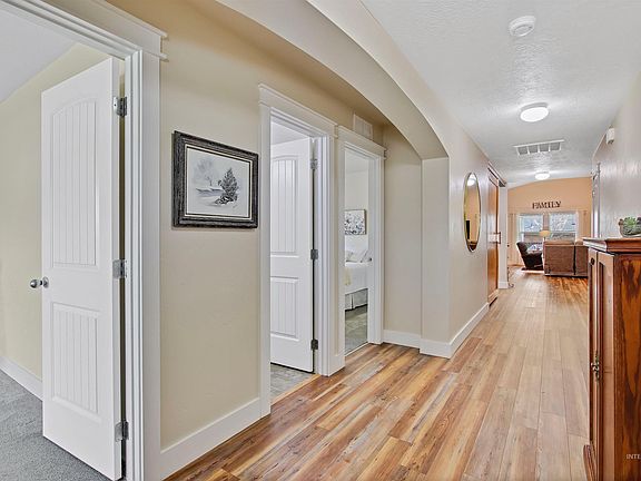 4th image of 34 N Granite Falls Dr