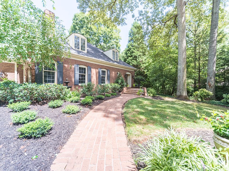 Private Full Brick Home. 