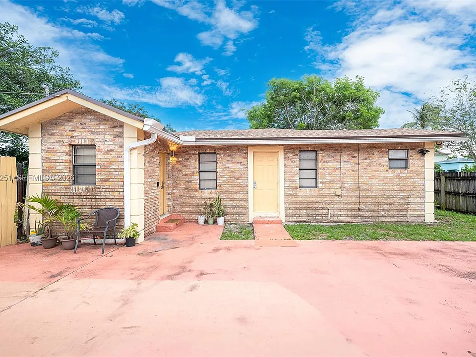 2420 NW 22nd Rd