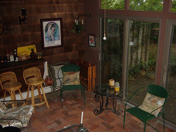 3 season room