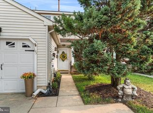 107 River Bank Dr, Roebling, NJ 08554