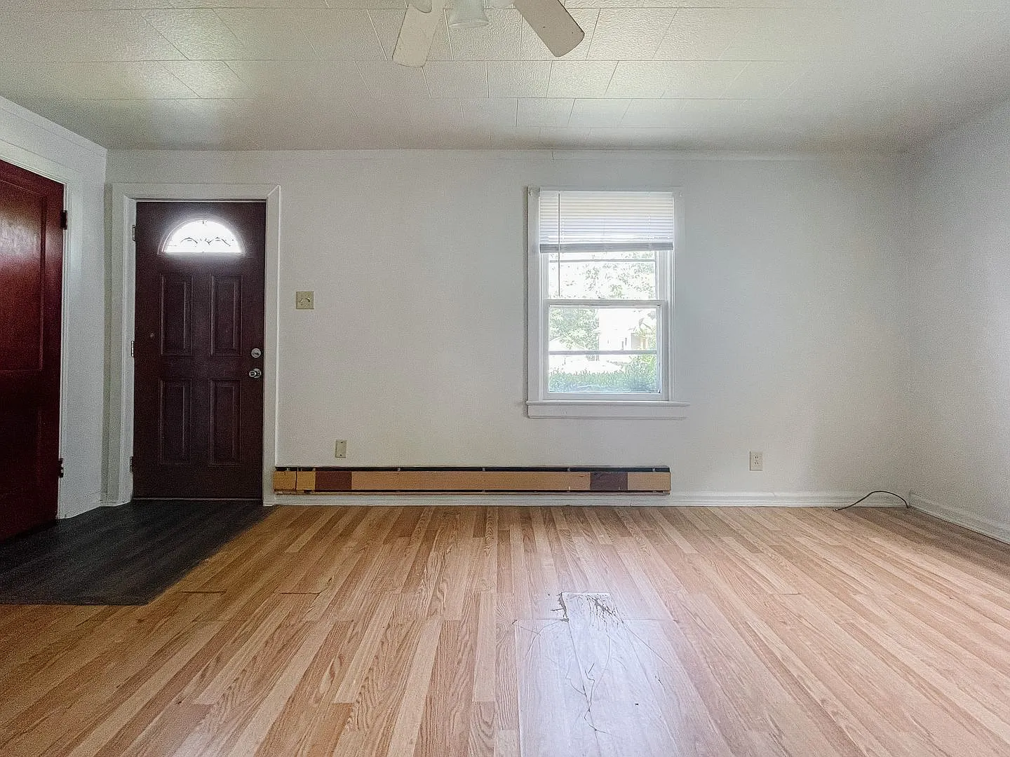 810 S Luick - Home on a Large Lot with Garage — Photo 2