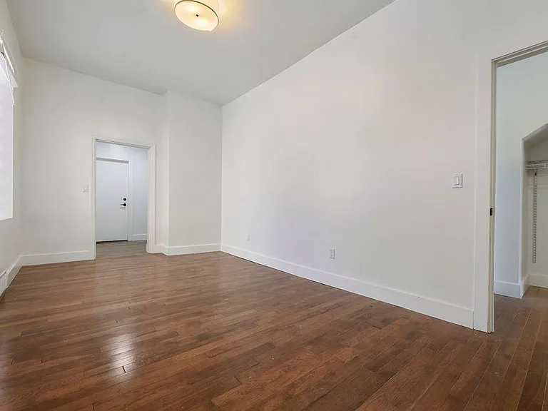 811 West St — Photo 12
