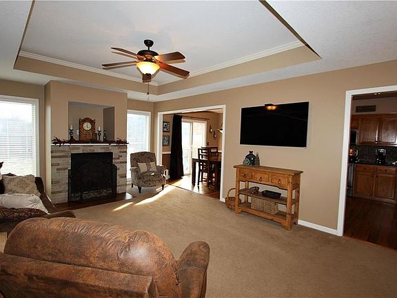 4th image of 2210 Rock Creek Dr