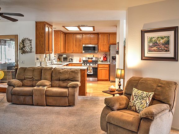 3rd image of 13215 Mueller Dr