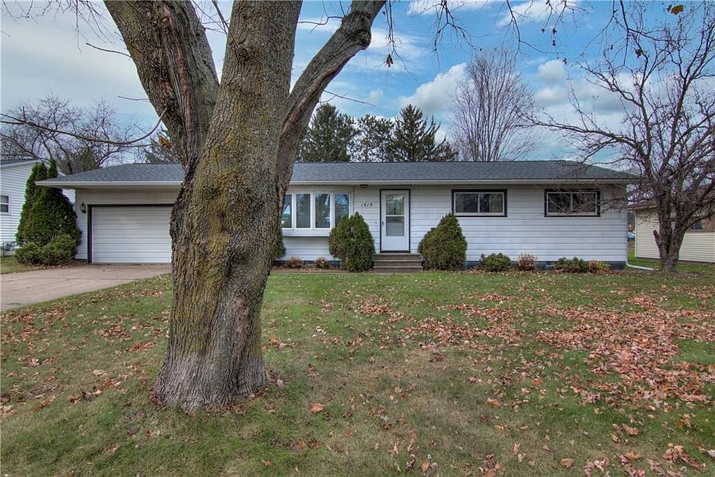 1619 Thompson St, Bloomer, WI 54724 Zillow