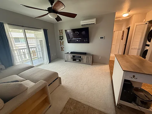 1122 Kukulu St #1604 Photo 1