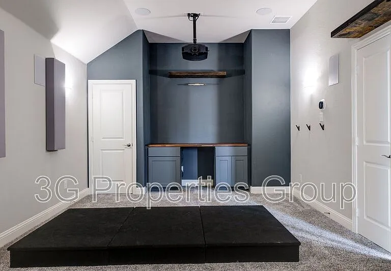 3521 Camden Ct — Photo 32