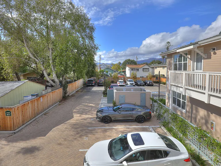 322 W Micheltorena St #D — Photo 12