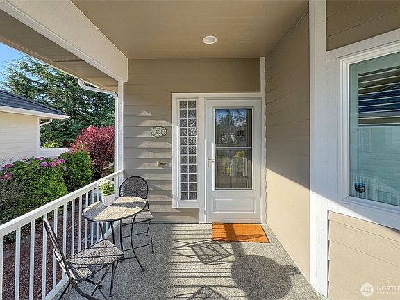 3rd image of 431 Blakely Boulevard
