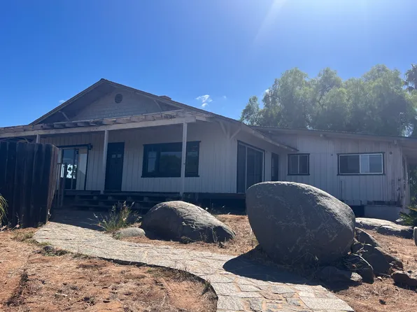 2231 Oak Hill Dr, Escondido, CA 92027