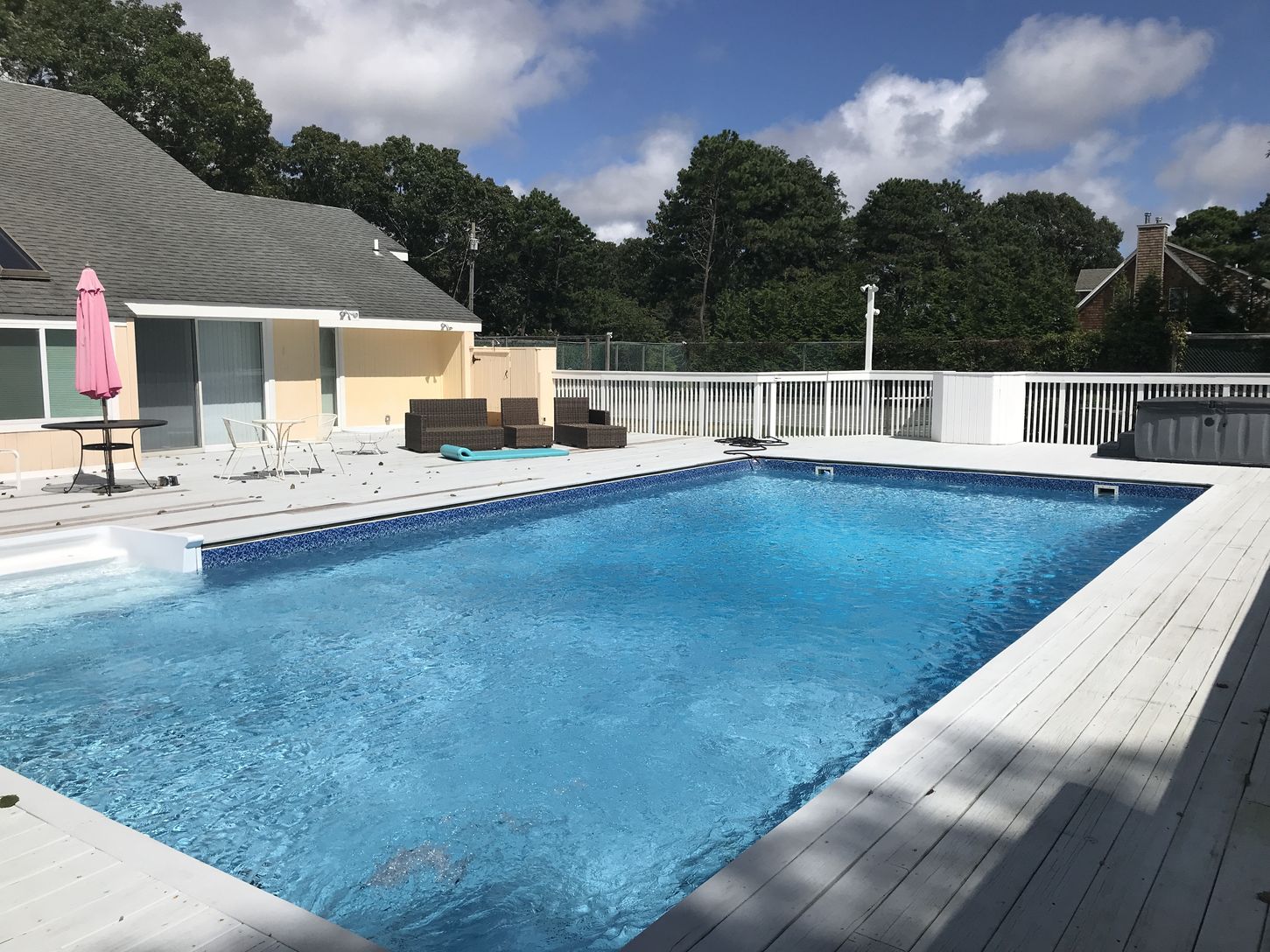 Heated Pool, Hot Tub, Outdoor Shower