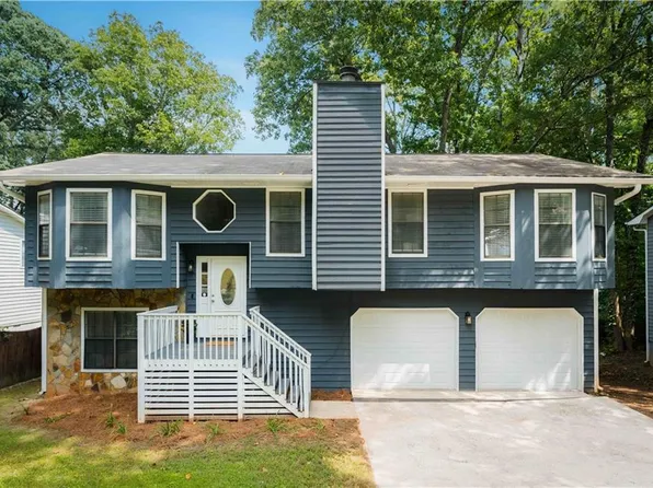 709 Pepperwood Trl, Stone Mountain, GA 30087