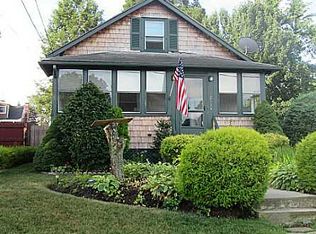 213 Norton St, Riverside, RI 02915