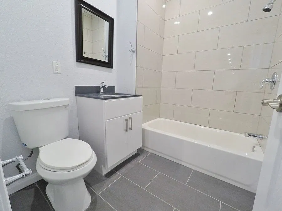 Remodeled 2-Bed, 2-Bath Apartment w/ Modern Kitchen. 6 Weeks Free Special! — Photo 3