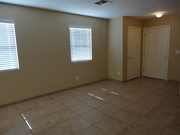 2nd image of 1812 W Mission Harbor Ln