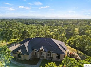 20255 Vintage Dr, Red Bluff, CA 96080